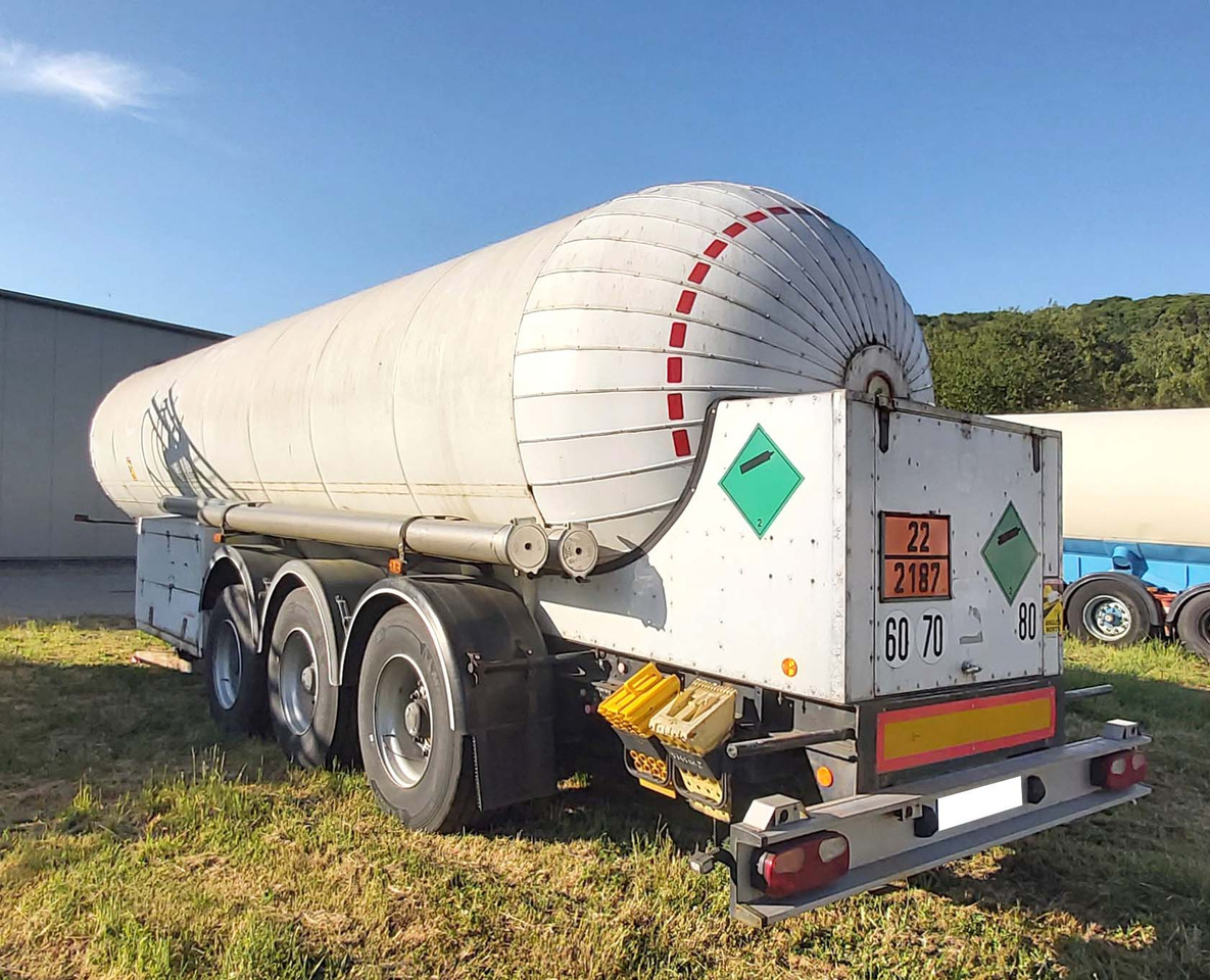 ROBINE Gas tank semi-trailer used for CO2, Carbon dioxide - Semi-trailer tangki: gambar 4 ROBINE Gas tank semi-trailer used for CO2, Carbon dioxide - Semi-trailer tangki: gambar 4