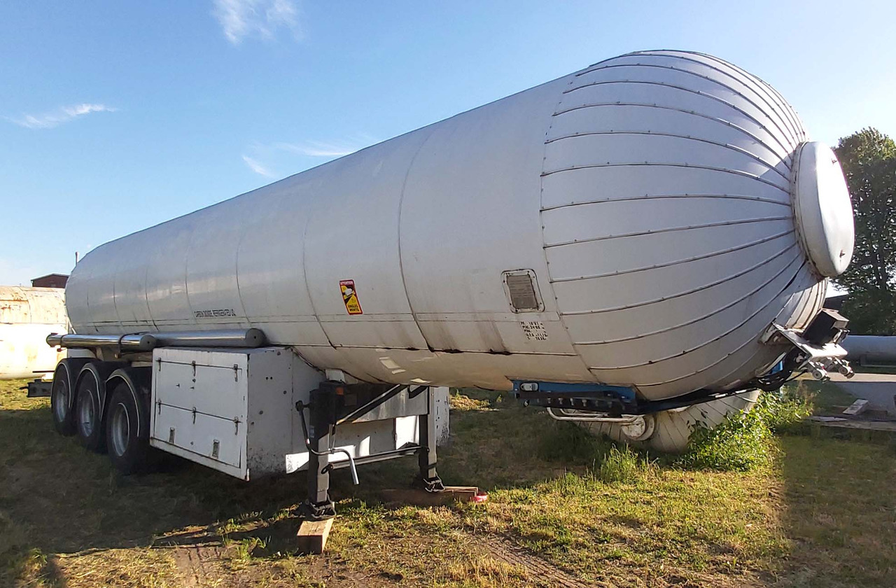 ROBINE Gas tank semi-trailer used for CO2, Carbon dioxide - Semi-trailer tangki: gambar 1 ROBINE Gas tank semi-trailer used for CO2, Carbon dioxide - Semi-trailer tangki: gambar 1