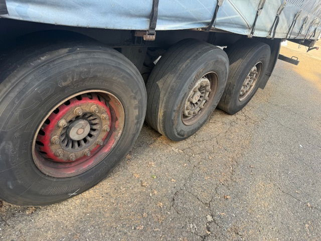 Pacton Saf Schijfremmen - Semi-trailer dengan terpal samping: gambar 5 Pacton Saf Schijfremmen - Semi-trailer dengan terpal samping: gambar 5