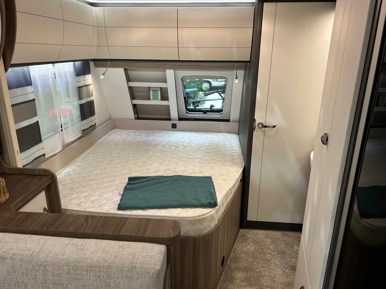 Excellent Edition 650 KMFe - Karavan: gambar 5 Excellent Edition 650 KMFe - Karavan: gambar 5