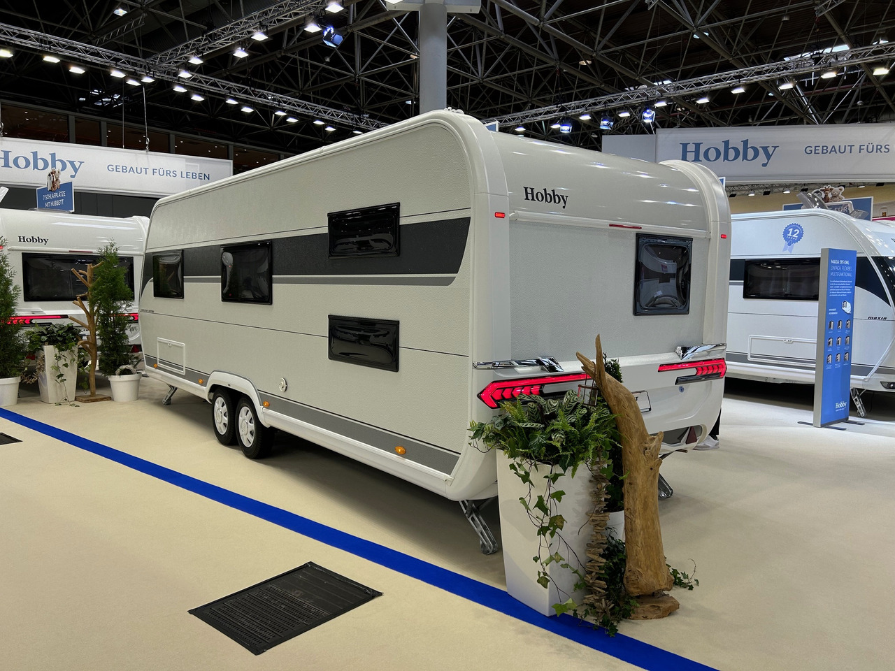 Excellent Edition 650 KMFe - Karavan: gambar 2 Excellent Edition 650 KMFe - Karavan: gambar 2