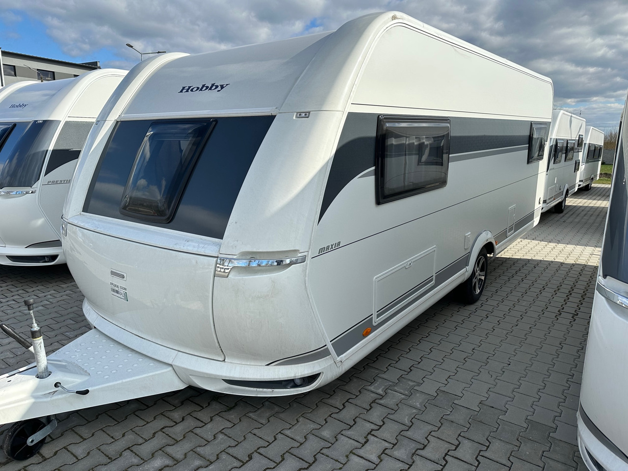 Hobby 585 UL Maxia 2023 - Karavan: gambar 1 Hobby 585 UL Maxia 2023 - Karavan: gambar 1