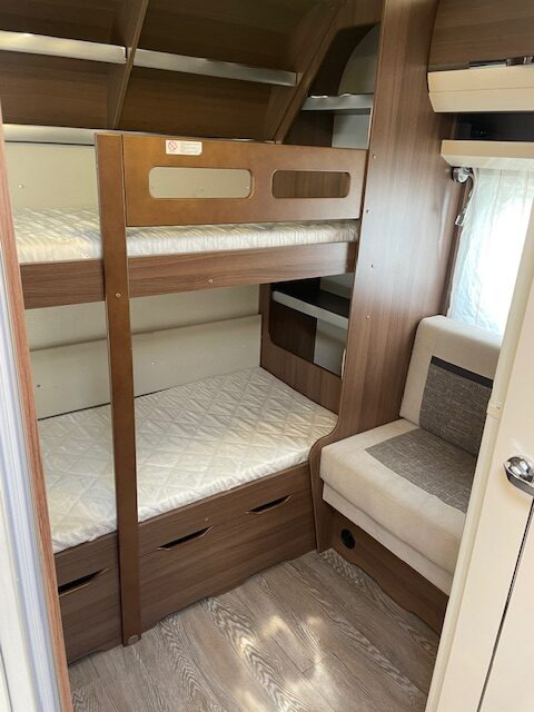 Karavan Hobby 720 KWFU Prestige 2020: gambar 7