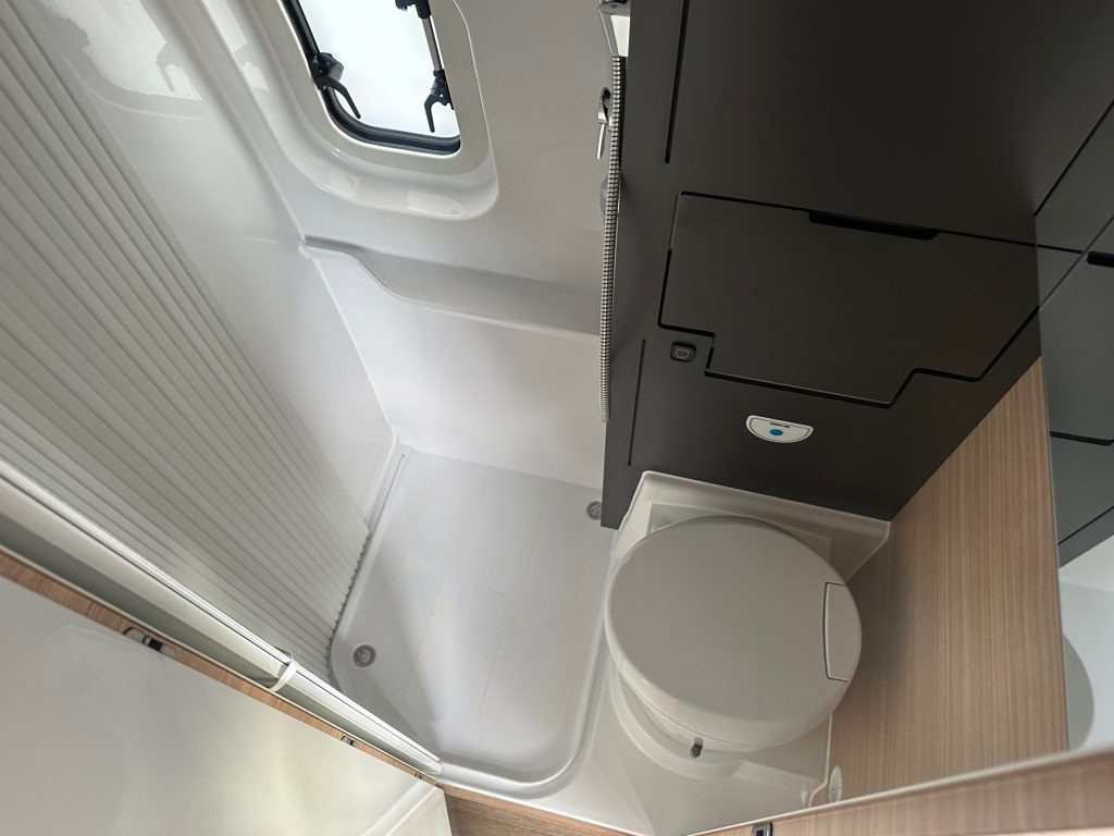 Mobil kemping baru Hobby Maxia Van 680 ET 2023: gambar 11 Mobil kemping baru Hobby Maxia Van 680 ET 2023: gambar 11