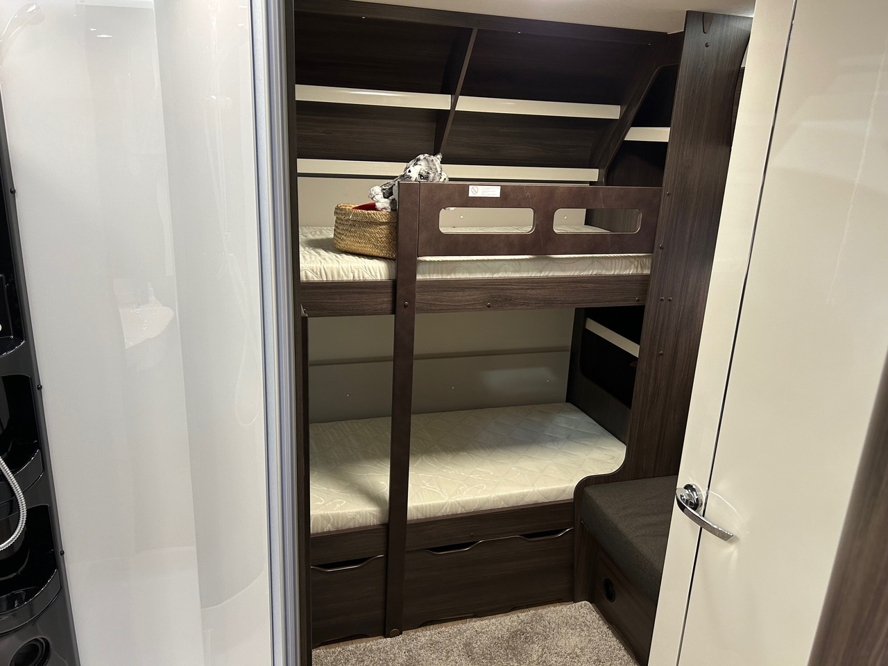 Hobby PRESTIGE 720 KWFU - Karavan: gambar 3 Hobby PRESTIGE 720 KWFU - Karavan: gambar 3