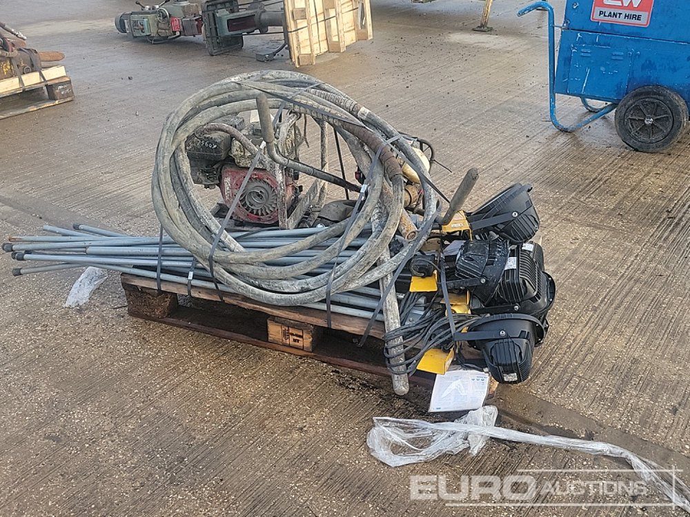 110 Volt LED Tri Pod Light (4 of), Petrol Powerpack & Vibrating Poker, Hand Held PetrolnEngine to suit Vibrating Poker - Mesin aspal: gambar 1 110 Volt LED Tri Pod Light (4 of), Petrol Powerpack & Vibrating Poker, Hand Held PetrolnEngine to suit Vibrating Poker - Mesin aspal: gambar 1