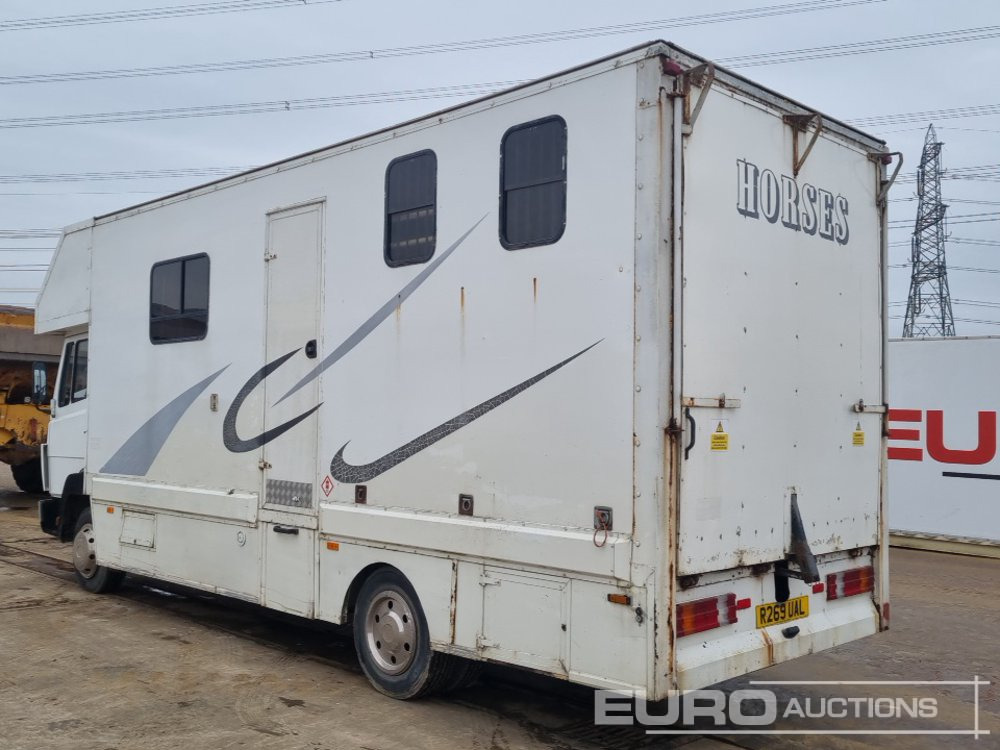 1998 Mercedes 814 - Truk pengangkut kuda: gambar 3 1998 Mercedes 814 - Truk pengangkut kuda: gambar 3