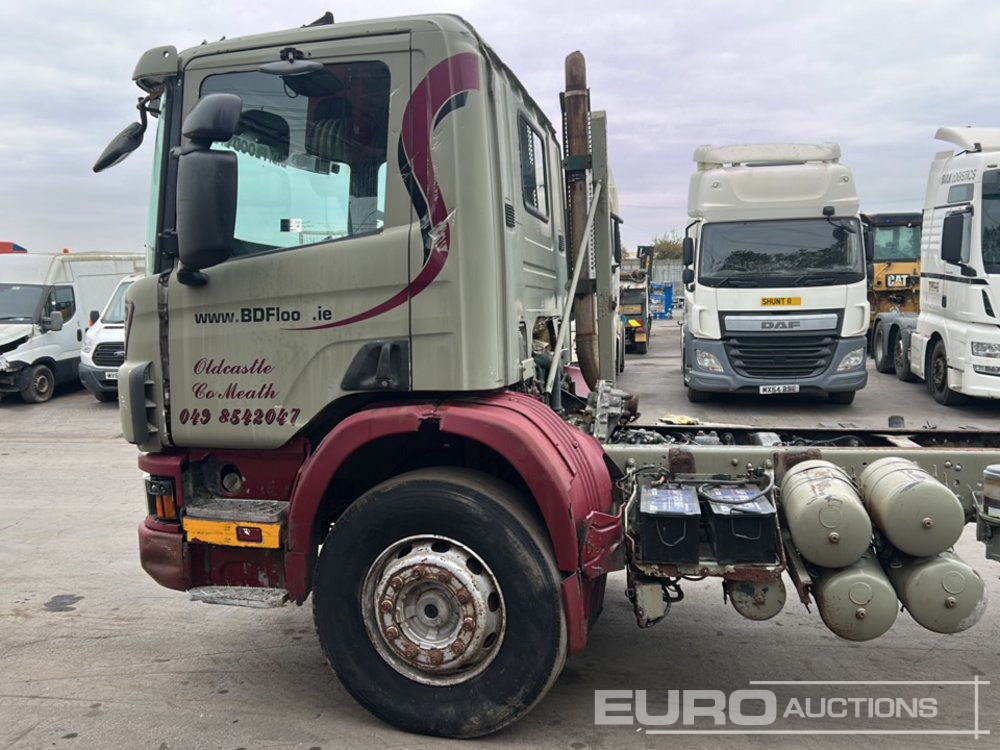 1998 Scania 6x4 Chassis Cab, Manual Gearbox (Engine Fault) - Truk sasis: gambar 2 1998 Scania 6x4 Chassis Cab, Manual Gearbox (Engine Fault) - Truk sasis: gambar 2