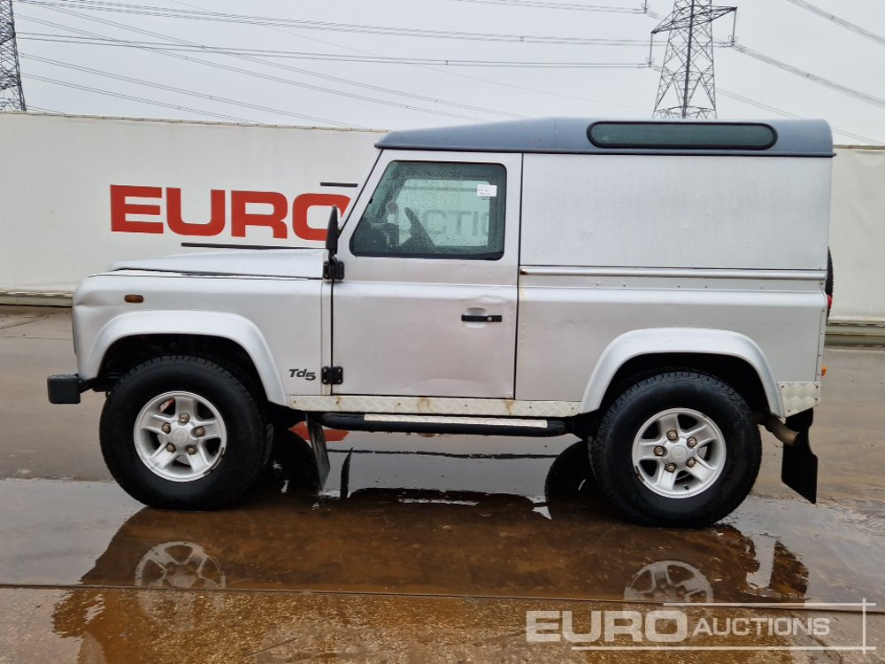 2002 Land Rover Defender 90 - Mobil SUV: gambar 2 2002 Land Rover Defender 90 - Mobil SUV: gambar 2