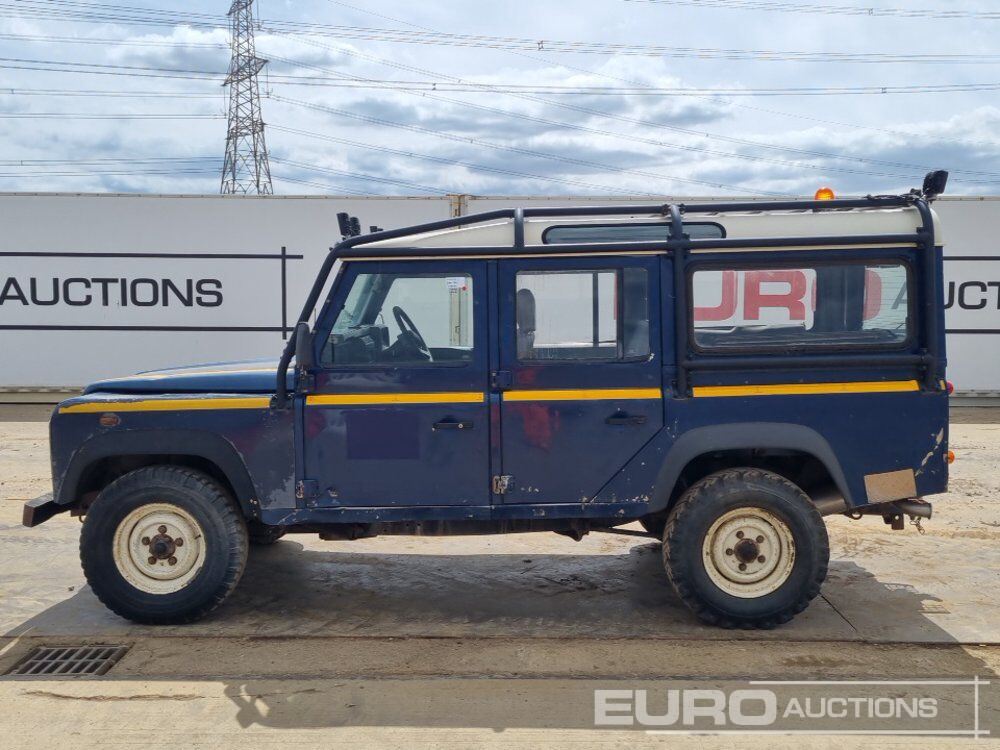 2003 Land Rover Defender - Mobil SUV: gambar 2 2003 Land Rover Defender - Mobil SUV: gambar 2