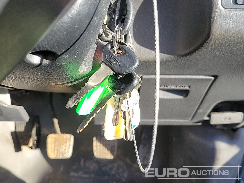 Truk pikap 2004 Ford Ranger: gambar 36