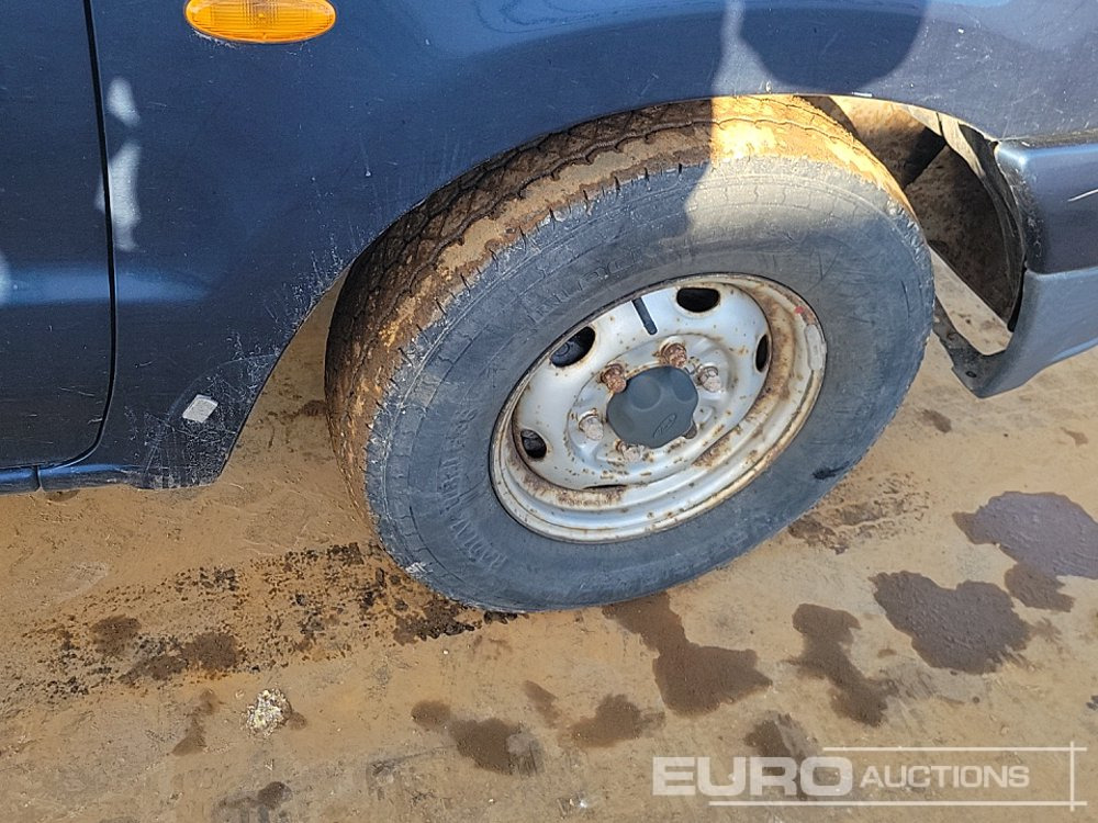 Truk pikap 2004 Ford Ranger: gambar 12