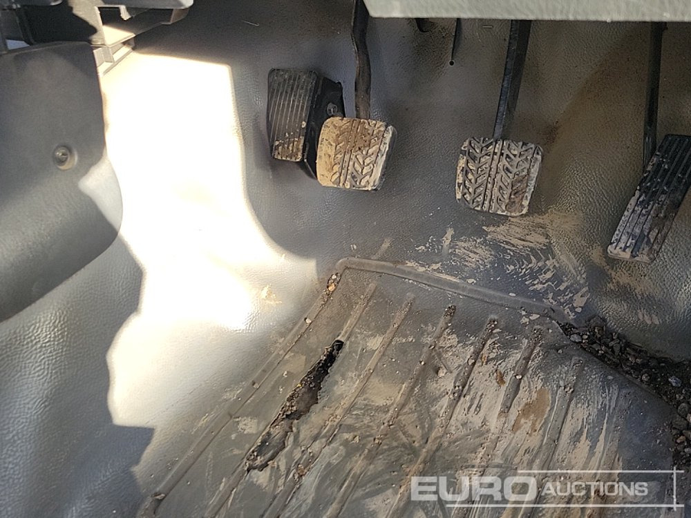 Truk pikap 2004 Ford Ranger: gambar 29