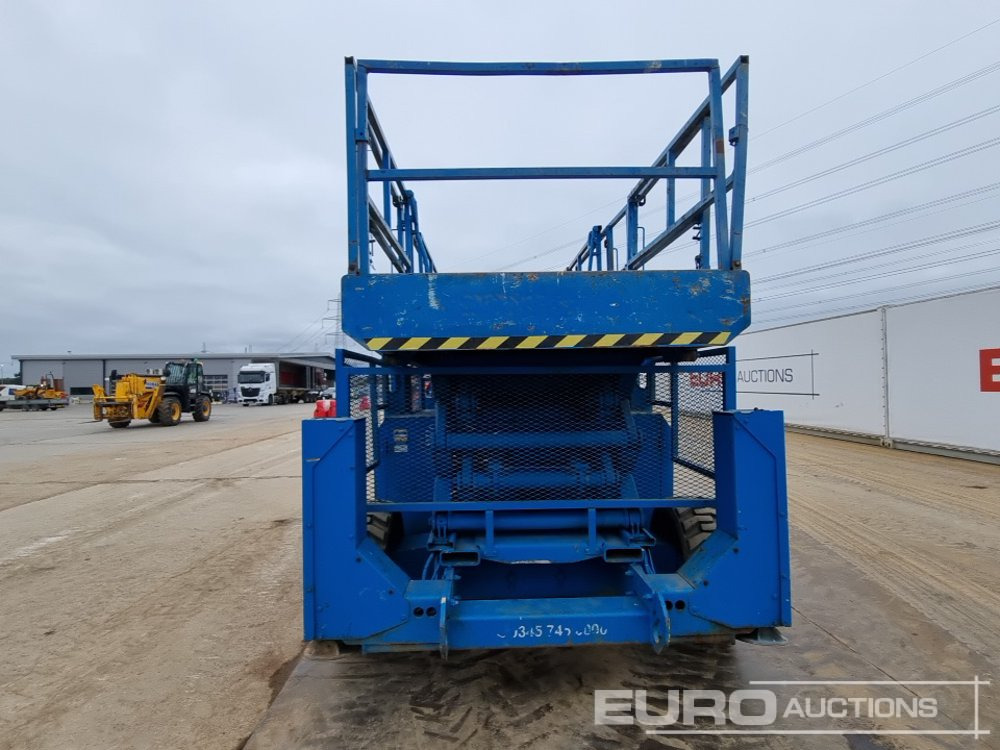 2005 Genie GS4390 - Platform pengangkat: gambar 4 2005 Genie GS4390 - Platform pengangkat: gambar 4