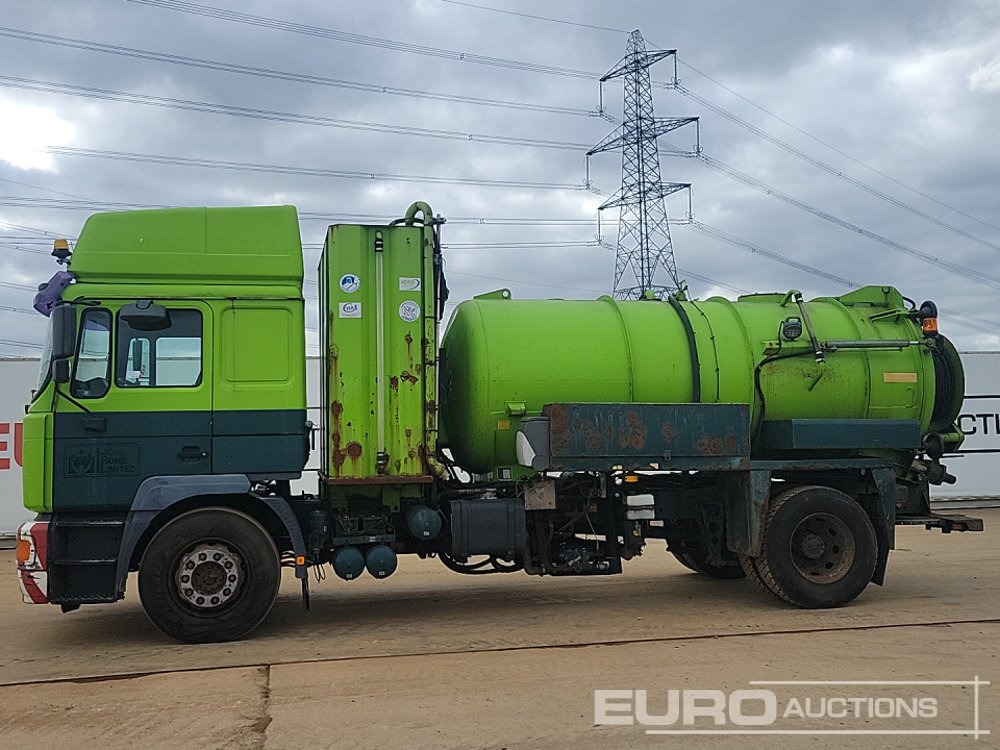 2005 MAN ME18.220 - Truk tangki: gambar 2 2005 MAN ME18.220 - Truk tangki: gambar 2