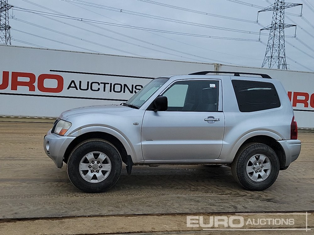 2006 Mitsubishi Shogun - Mobil SUV: gambar 2 2006 Mitsubishi Shogun - Mobil SUV: gambar 2