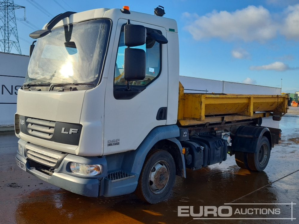 2007 DAF LF45.140 - Hook lift: gambar 1 2007 DAF LF45.140 - Hook lift: gambar 1