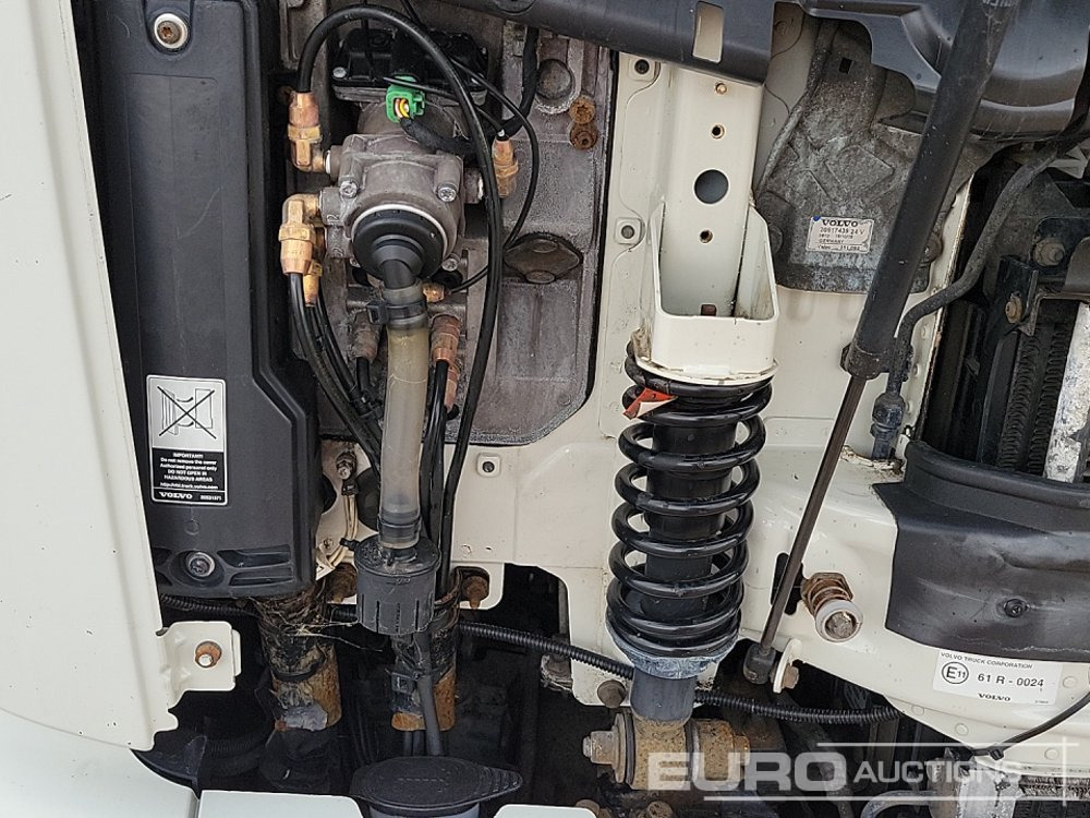 Truk flatbed 2007 Volvo FM340: gambar 16