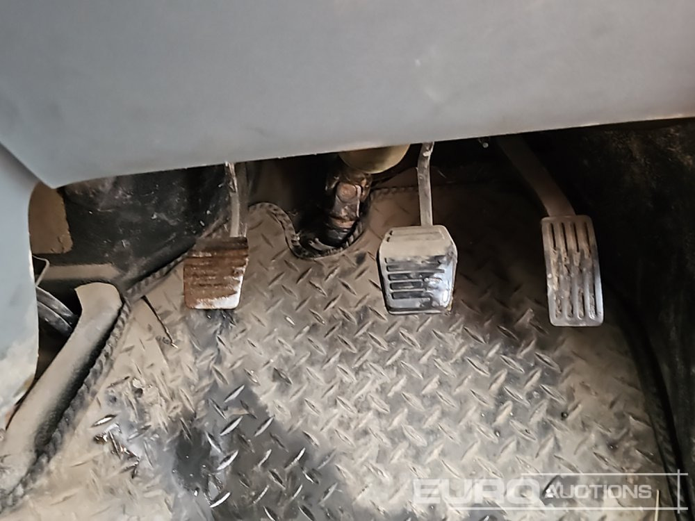 Van flatbed 2008 Ford Transit 350: gambar 26