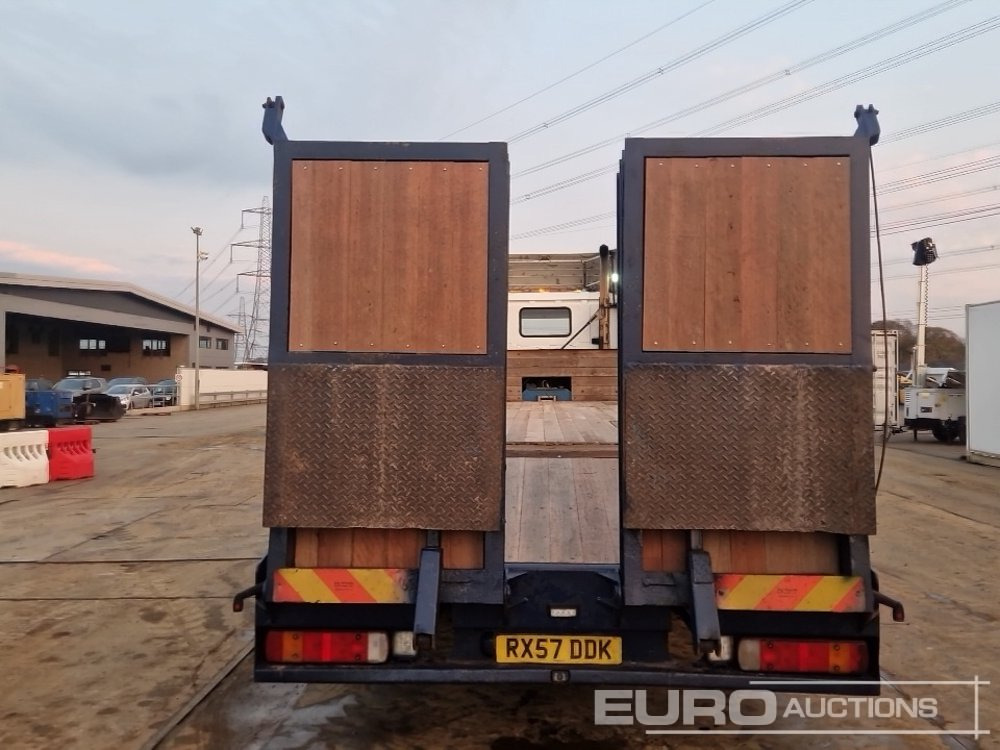 2008 Scania P340 - Truk flatbed: gambar 4 2008 Scania P340 - Truk flatbed: gambar 4