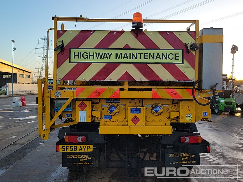 2008 Volvo FL240 - Aspal sprayer: gambar 4 2008 Volvo FL240 - Aspal sprayer: gambar 4