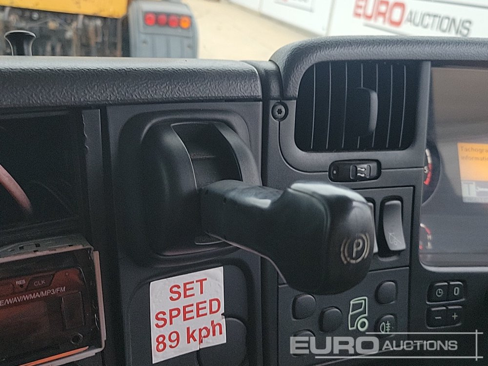 Truk flatbed untuk pengangkutan mesin berat 2009 Scania P270: gambar 36