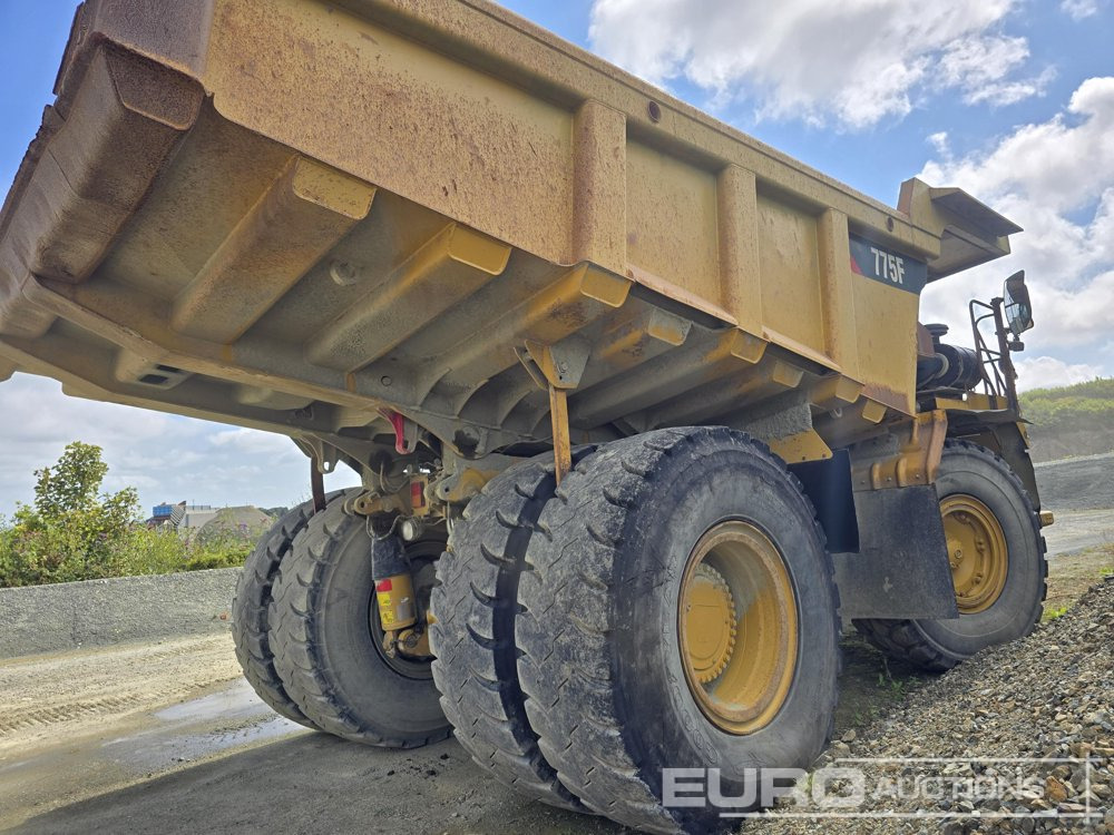 2011 CAT 775F - Truk batu/ Dumper iebes: gambar 4 2011 CAT 775F - Truk batu/ Dumper iebes: gambar 4