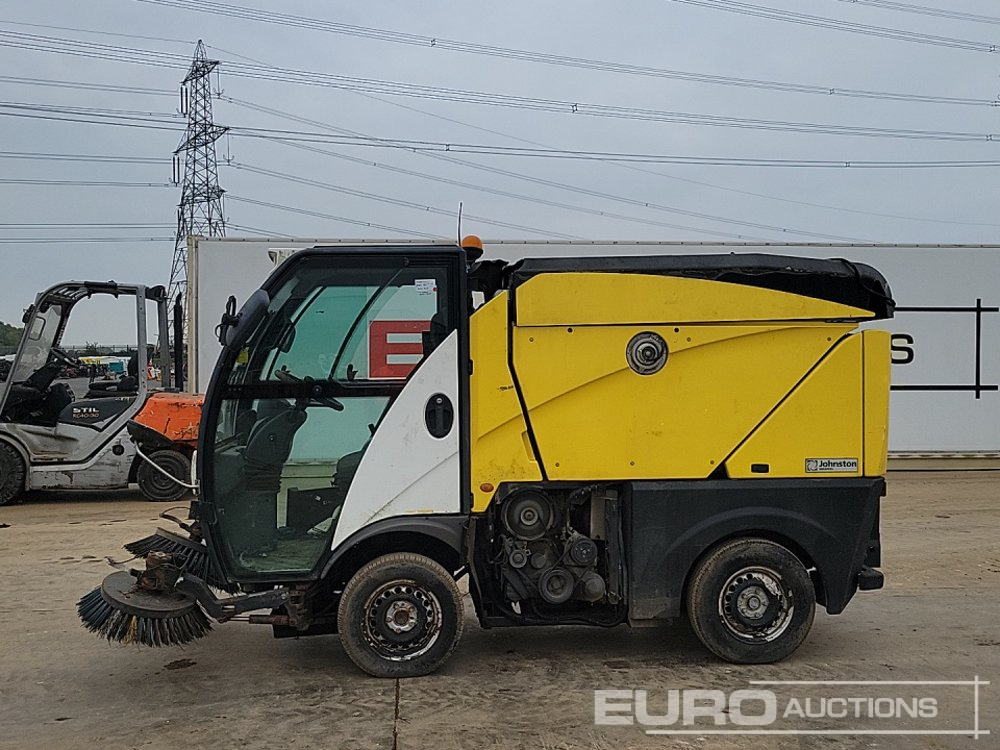 2011 Johnston 4x2 Road Sweeper, Reverse Camera, Automatic Gearbox - Penyapu jalan: gambar 2 2011 Johnston 4x2 Road Sweeper, Reverse Camera, Automatic Gearbox - Penyapu jalan: gambar 2