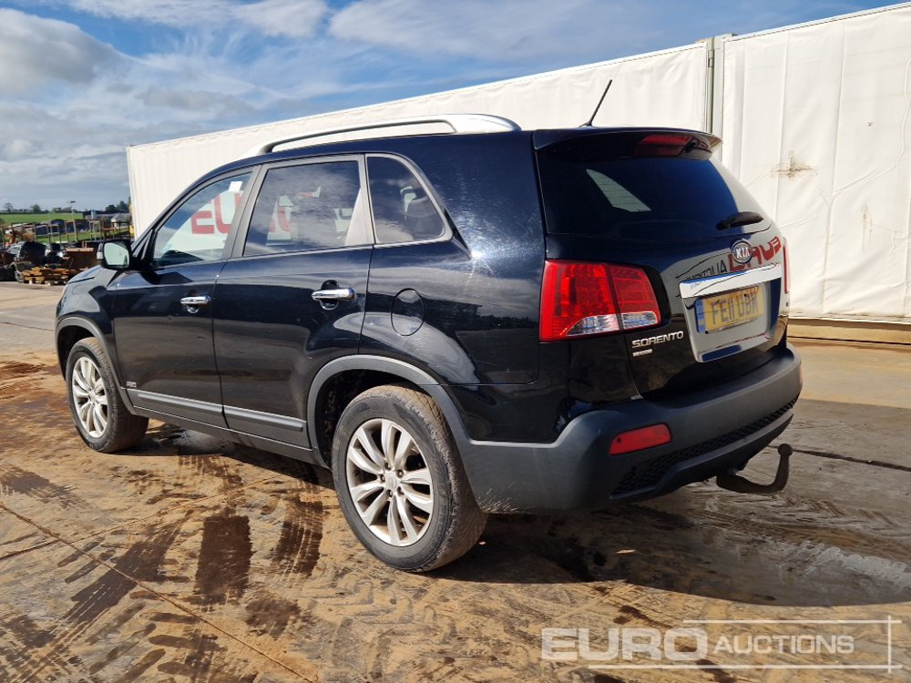 2011 Kia Sorento - Mobil SUV: gambar 3 2011 Kia Sorento - Mobil SUV: gambar 3