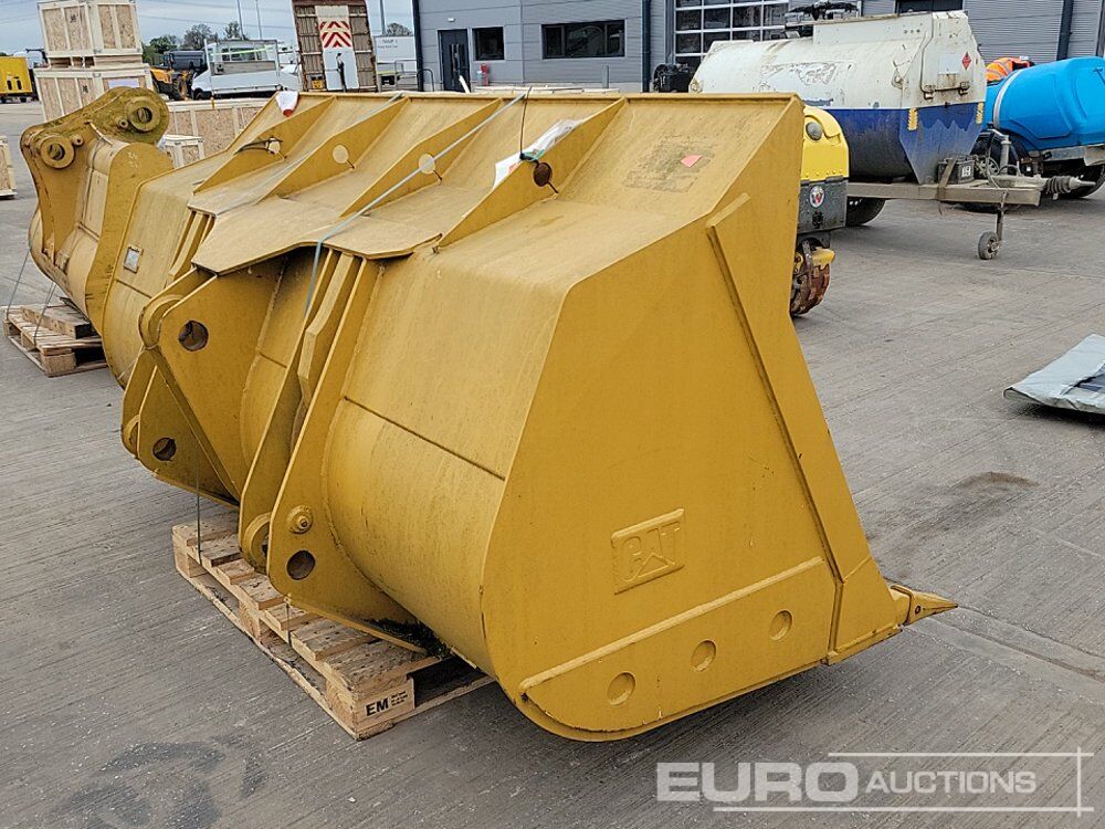 2012 CAT 104" Loading Bucket to suit Wheeled Loader - Ember: gambar 5 2012 CAT 104" Loading Bucket to suit Wheeled Loader - Ember: gambar 5