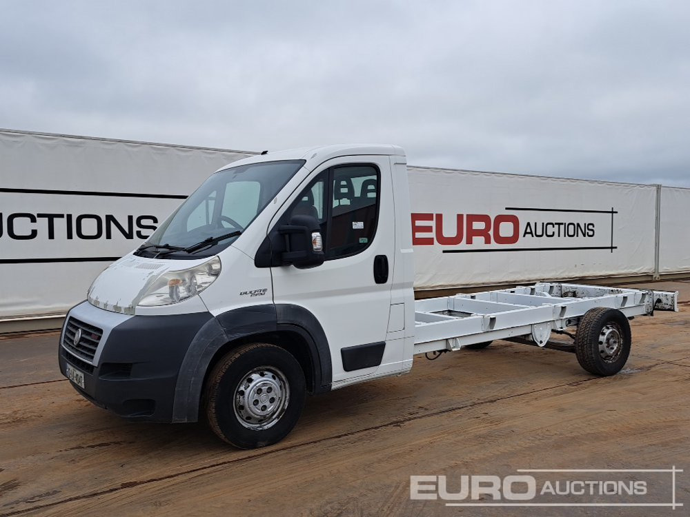 2012 Fiat Ducato Maxi - Van flatbed: gambar 1 2012 Fiat Ducato Maxi - Van flatbed: gambar 1