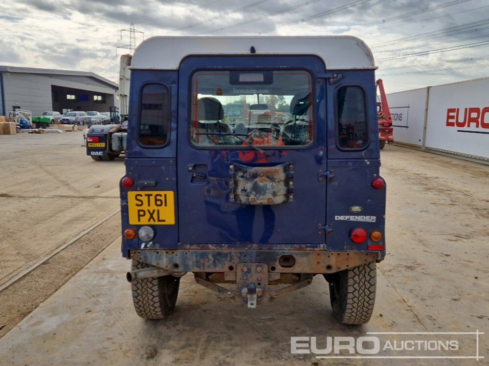 2012 Land Rover Defender - Mobil SUV: gambar 4 2012 Land Rover Defender - Mobil SUV: gambar 4