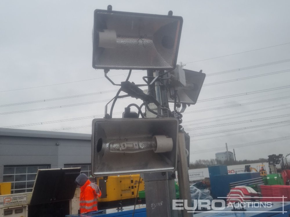 Menara penerangan 2012 Towerlight VT2: gambar 20