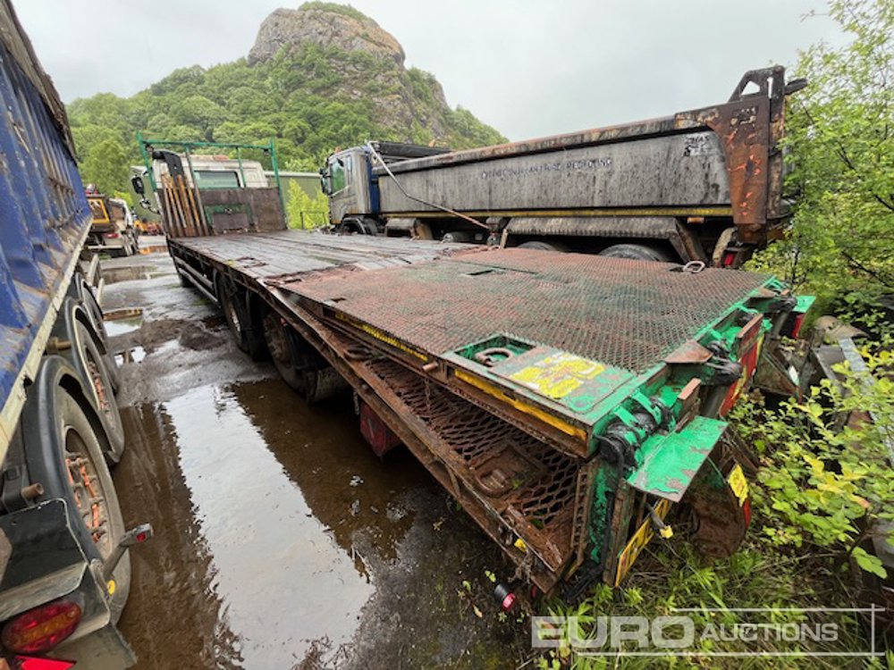 2013 DAF CF75 310 - Truk flatbed: gambar 4 2013 DAF CF75 310 - Truk flatbed: gambar 4