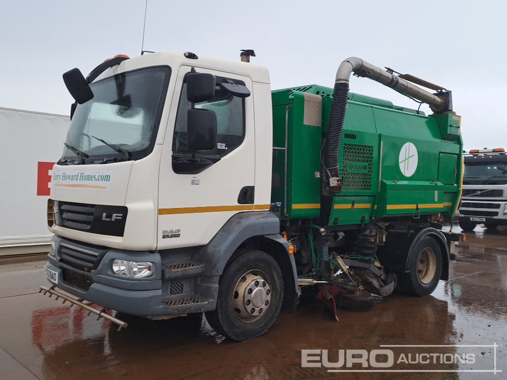 2013 DAF LF55.220 - Penyapu jalan: gambar 1 2013 DAF LF55.220 - Penyapu jalan: gambar 1