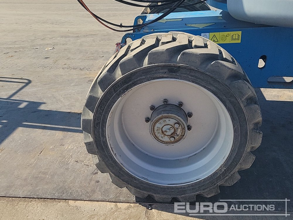 Platform pengangkat 2013 Genie Z-45/25J: gambar 9