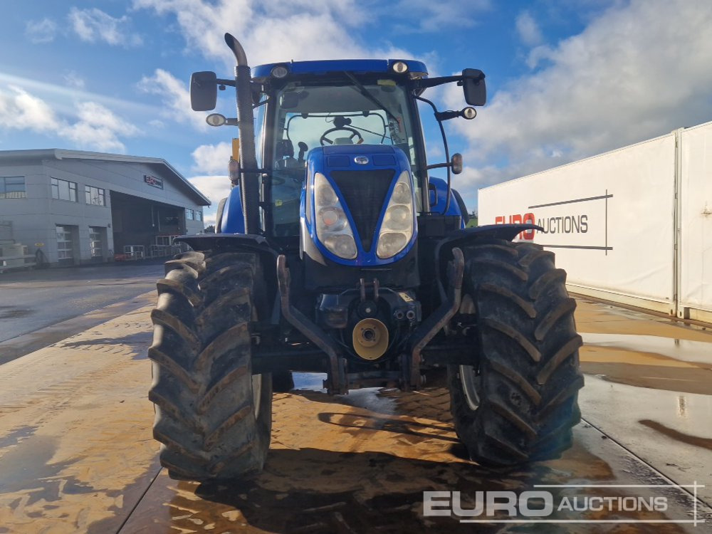 2013 New Holland T7.210 AC - Traktor: gambar 4 2013 New Holland T7.210 AC - Traktor: gambar 4