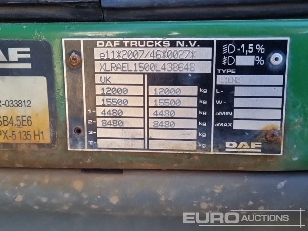 Truk flatbed untuk pengangkutan mesin berat 2014 DAF LF180: gambar 38