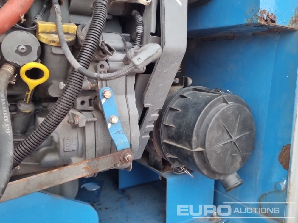 Platform pengangkat 2014 Genie S45: gambar 37