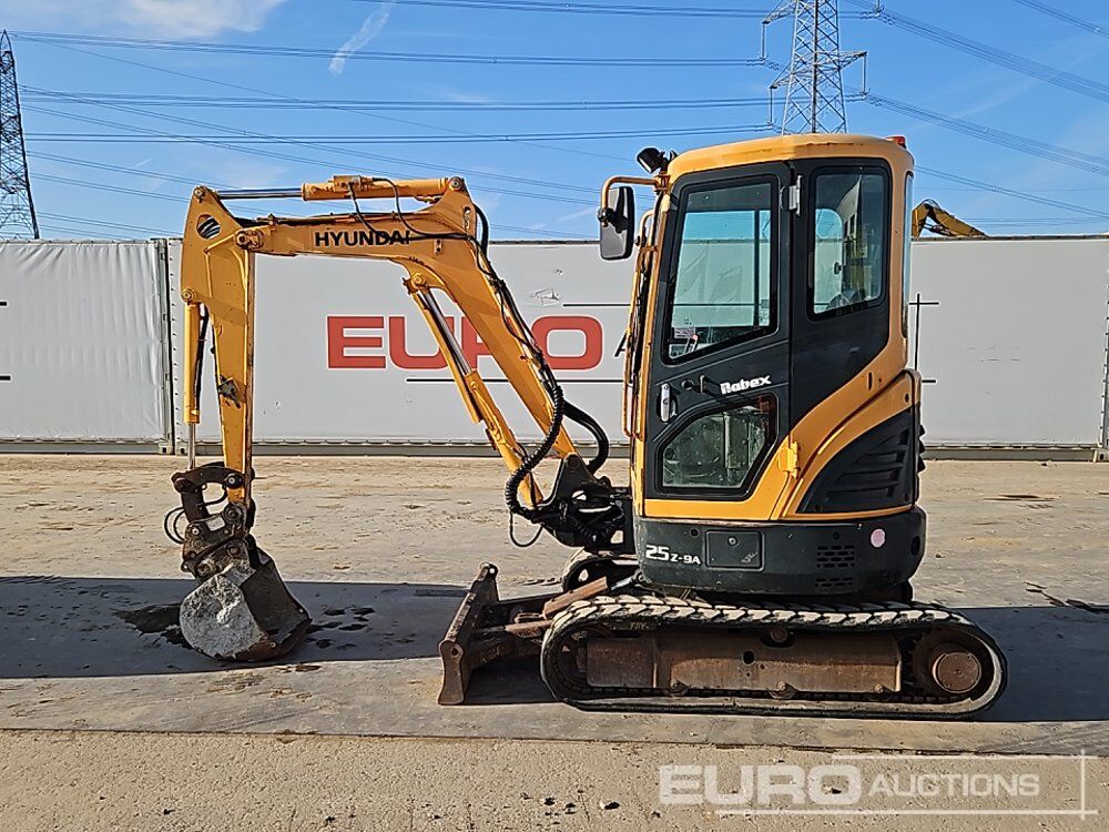 2014 Hyundai R25Z-9A - Ekskavator mini: gambar 2 2014 Hyundai R25Z-9A - Ekskavator mini: gambar 2