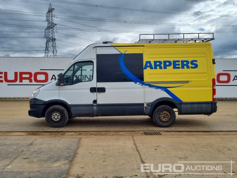2014 Iveco Daily 35 S11 - Van panel: gambar 2 2014 Iveco Daily 35 S11 - Van panel: gambar 2