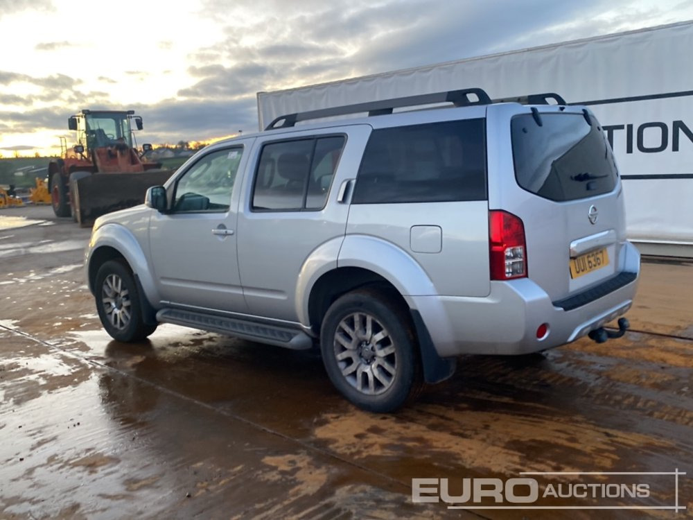 2014 Nissan Pathfinder - Mobil SUV: gambar 3 2014 Nissan Pathfinder - Mobil SUV: gambar 3