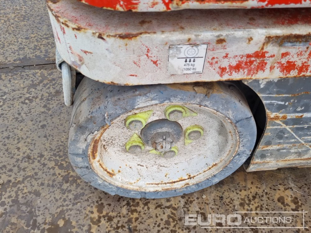 Platform pengangkat 2014 SkyJack SJ12: gambar 10 Platform pengangkat 2014 SkyJack SJ12: gambar 10