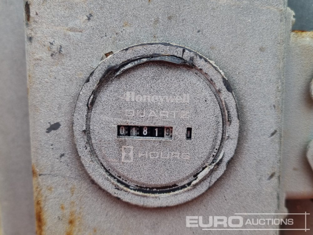 Platform pengangkat 2014 SkyJack SJ12: gambar 21 Platform pengangkat 2014 SkyJack SJ12: gambar 21
