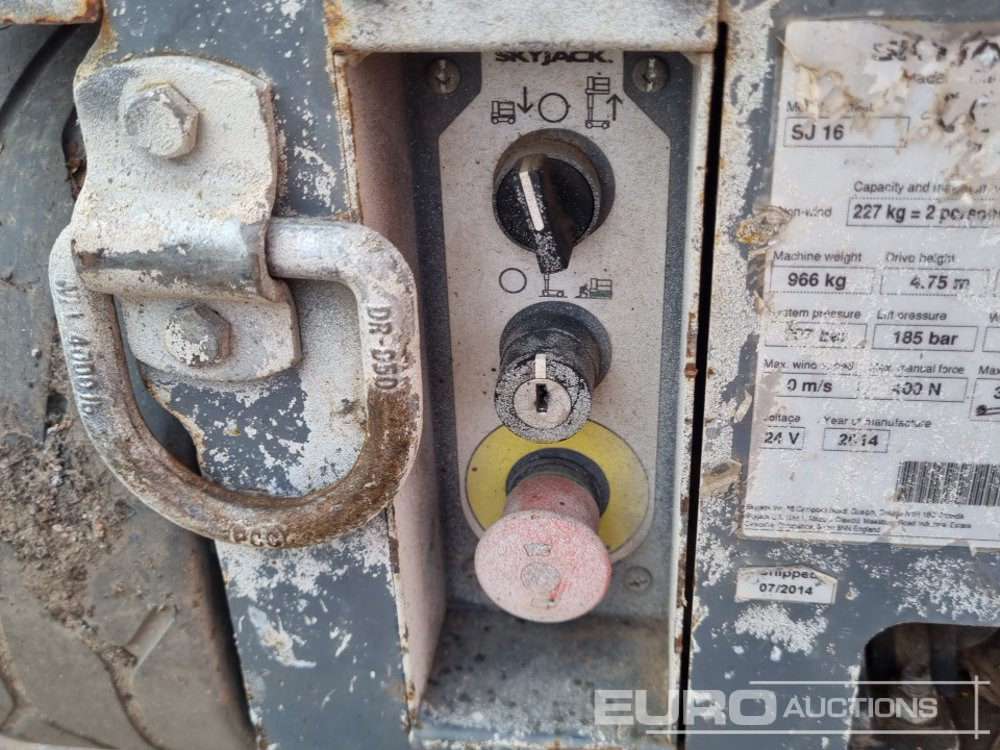 Platform pengangkat 2014 SkyJack SJ12: gambar 18 Platform pengangkat 2014 SkyJack SJ12: gambar 18