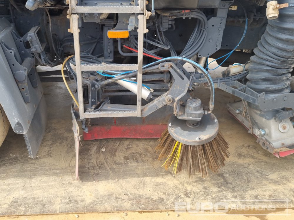 Penyapu jalan 2015 DAF LF220: gambar 15