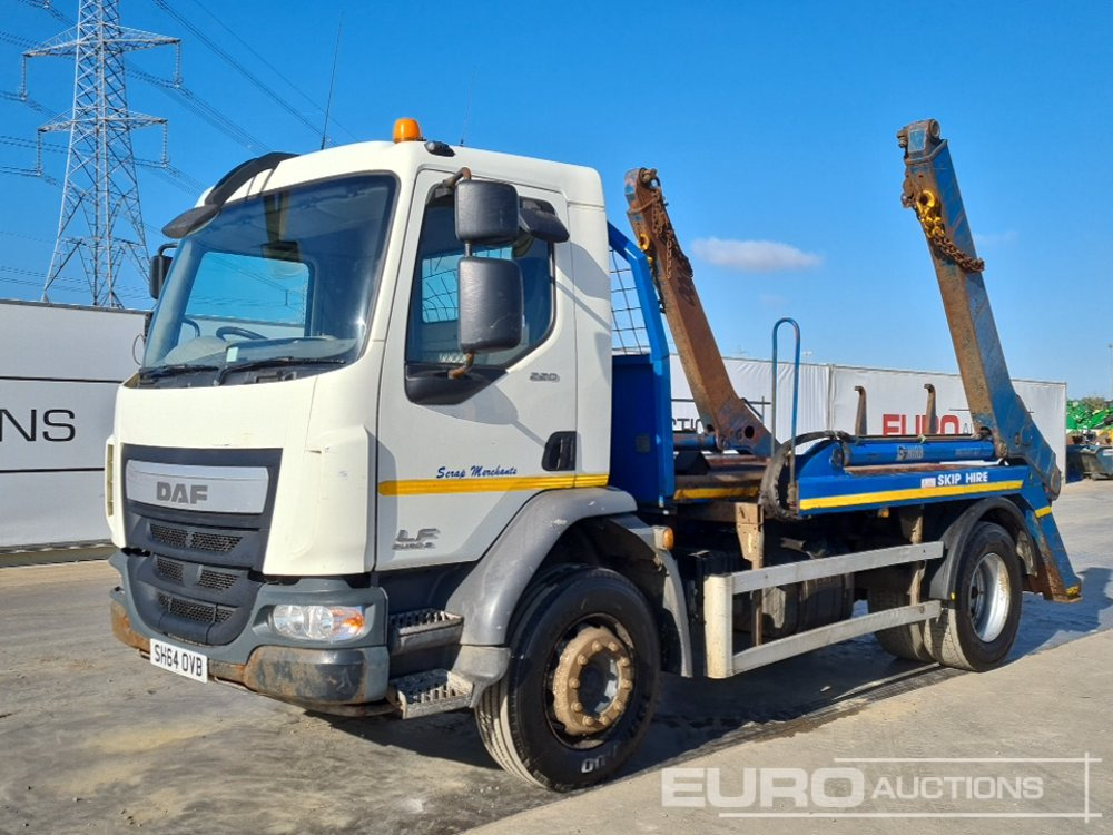 2015 DAF LF220 - Truk skip loader: gambar 1 2015 DAF LF220 - Truk skip loader: gambar 1