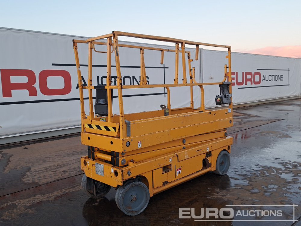 2015 Haulotte Compact 8 - Platform pengangkat: gambar 1 2015 Haulotte Compact 8 - Platform pengangkat: gambar 1