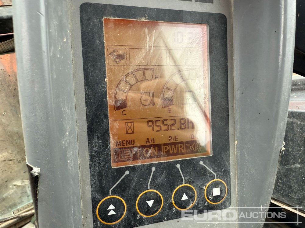 2015 Hitachi ZX48U-5A - Ekskavator mini: gambar 4 2015 Hitachi ZX48U-5A - Ekskavator mini: gambar 4