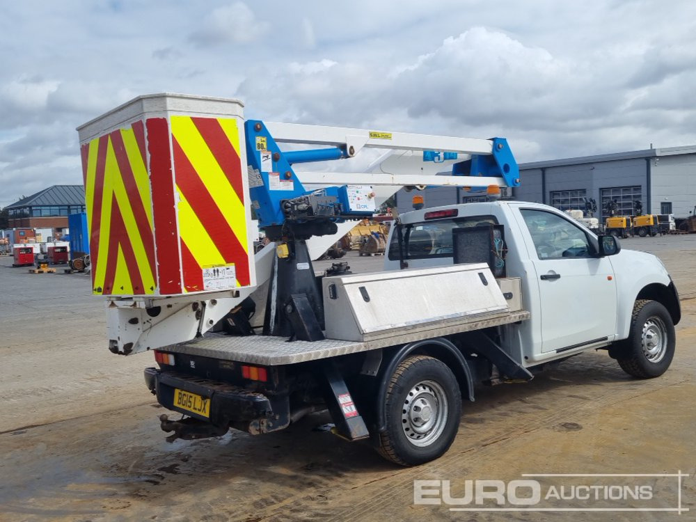 2015 Isuzu D-Max - Van penumpang: gambar 5 2015 Isuzu D-Max - Van penumpang: gambar 5